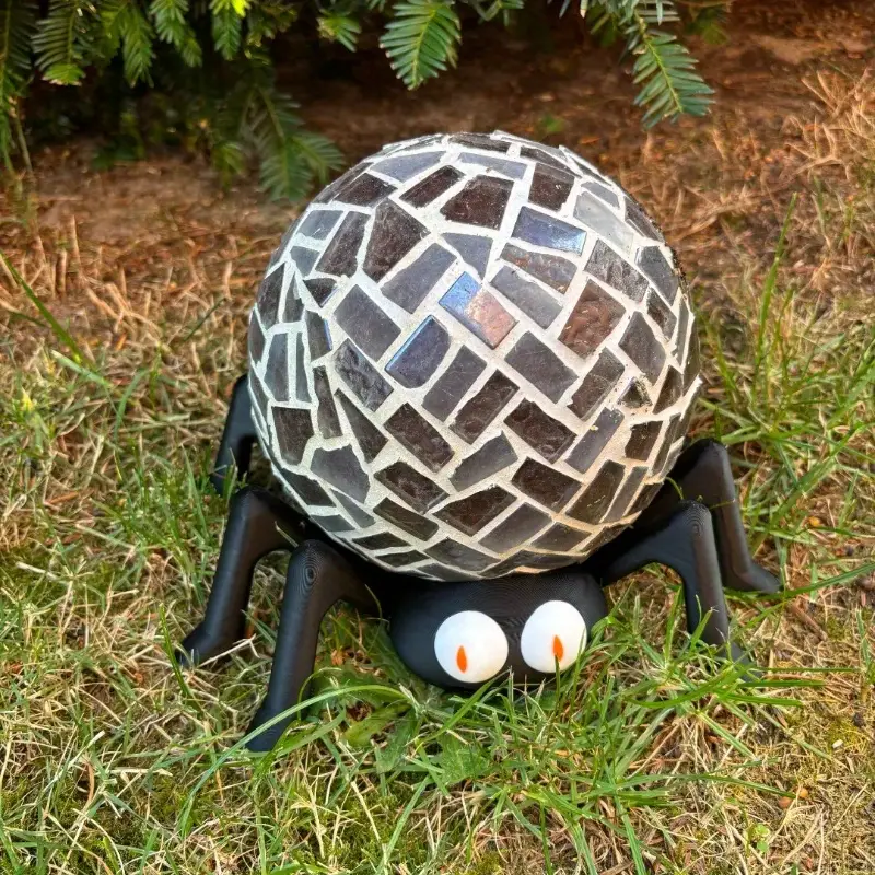 3D Printed Spider-Themed Stand - مراجعة Smart Home Speaker وسعره