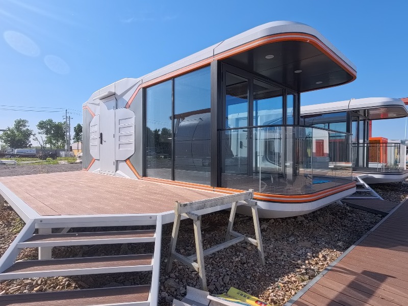 Modern Space Capsule Tiny Hous - مراجعة Airbnb Smart Home وسعره